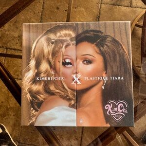 KimChi Chic x Plastique Tiara Blush Bronzer & Highlighter Nude Sensation Palette